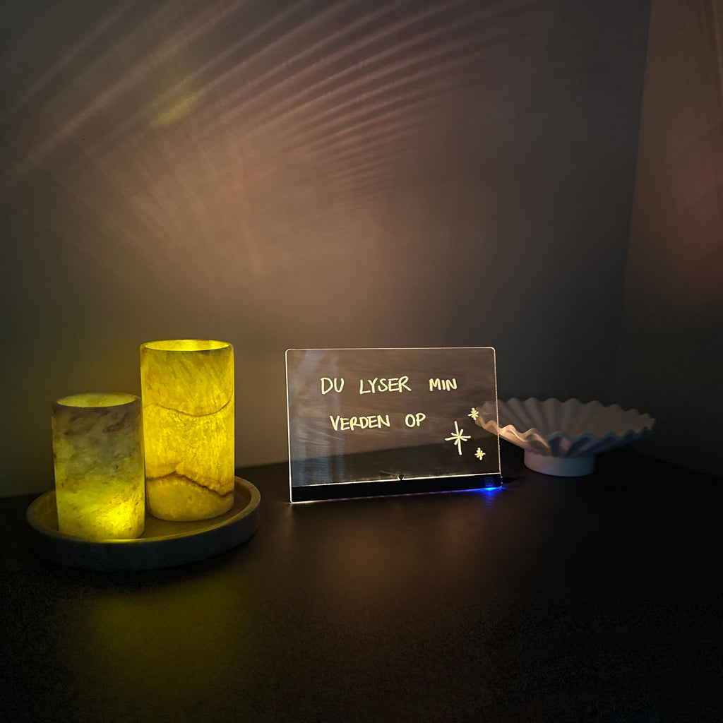 LYSBOARD | Tegnetavle med farveskiftende LED-lys