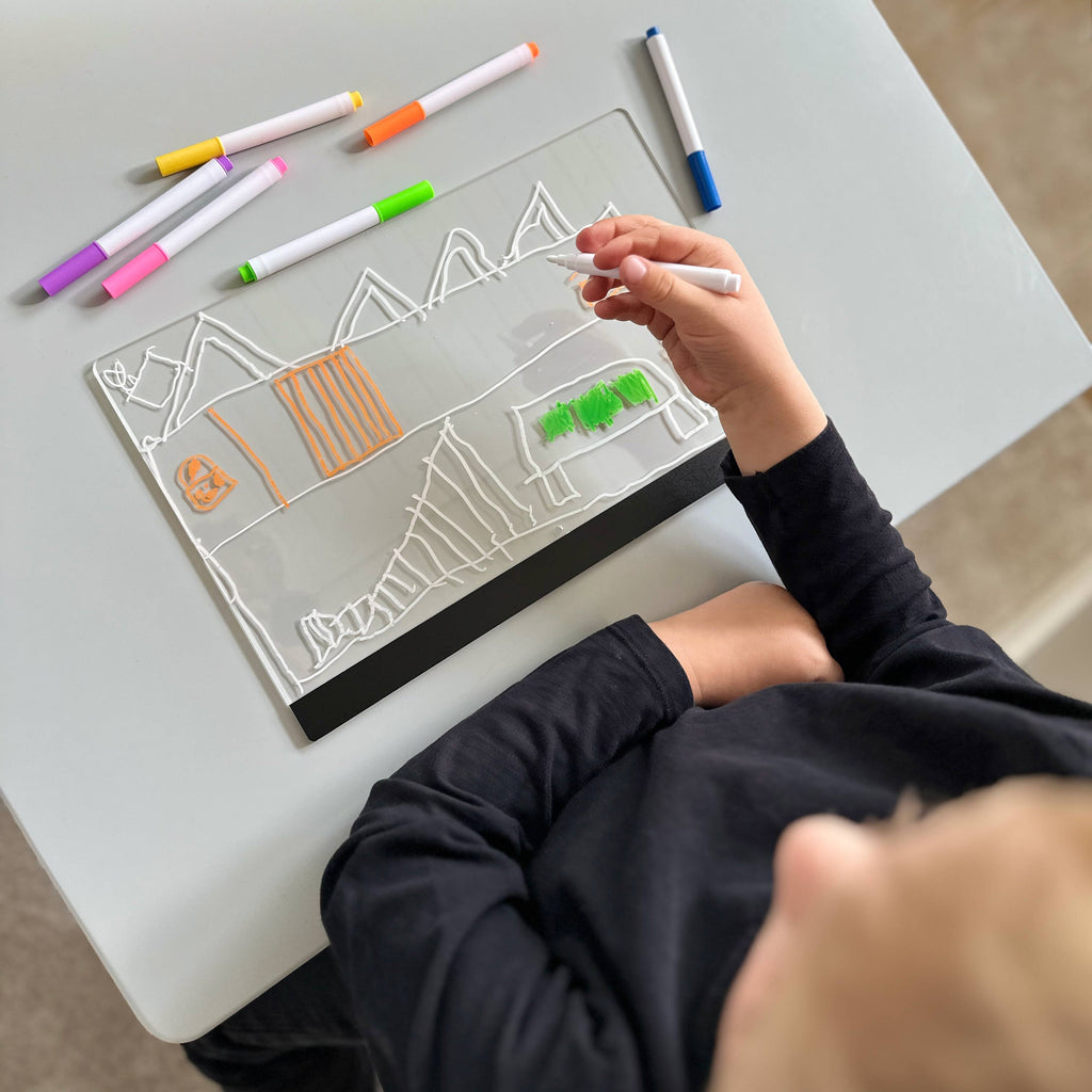 LYSBOARD | Tegnetavle med farveskiftende LED-lys